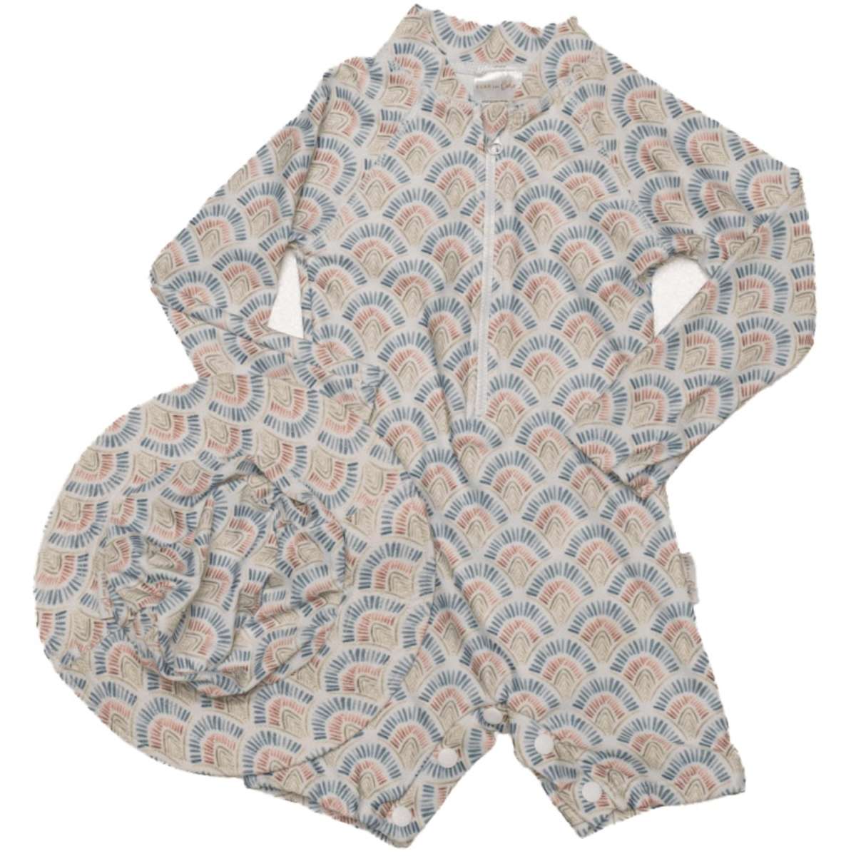 Bucket Hat Large Scallops 1EA | Woolworths