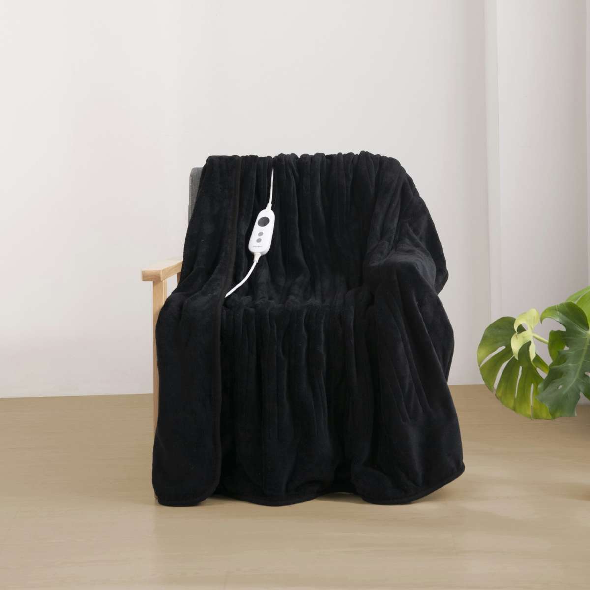 Dreamaker Coral Fleece Heated Throw Black 160 x 120cm Woolworths