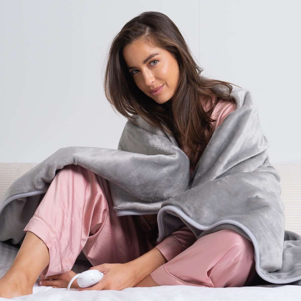 Royal Comfort Heated Fleece Electric Throw 160 x 130 cm Grey