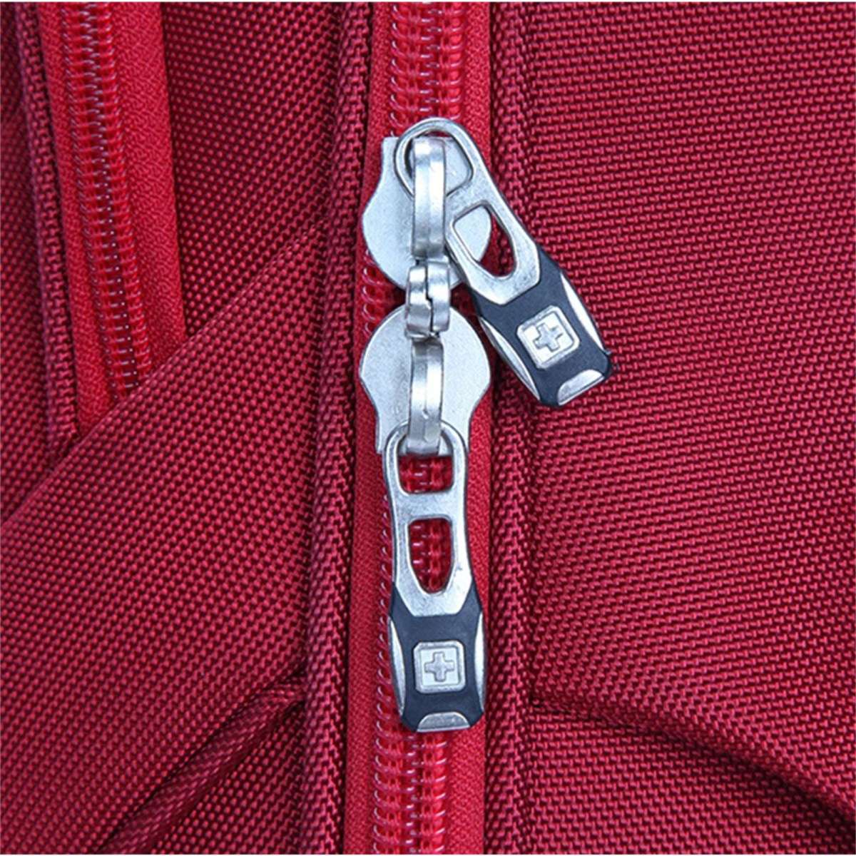 Suissewin Swiss Luggage Suitcase Lightweight with 8 wheels 360 degree