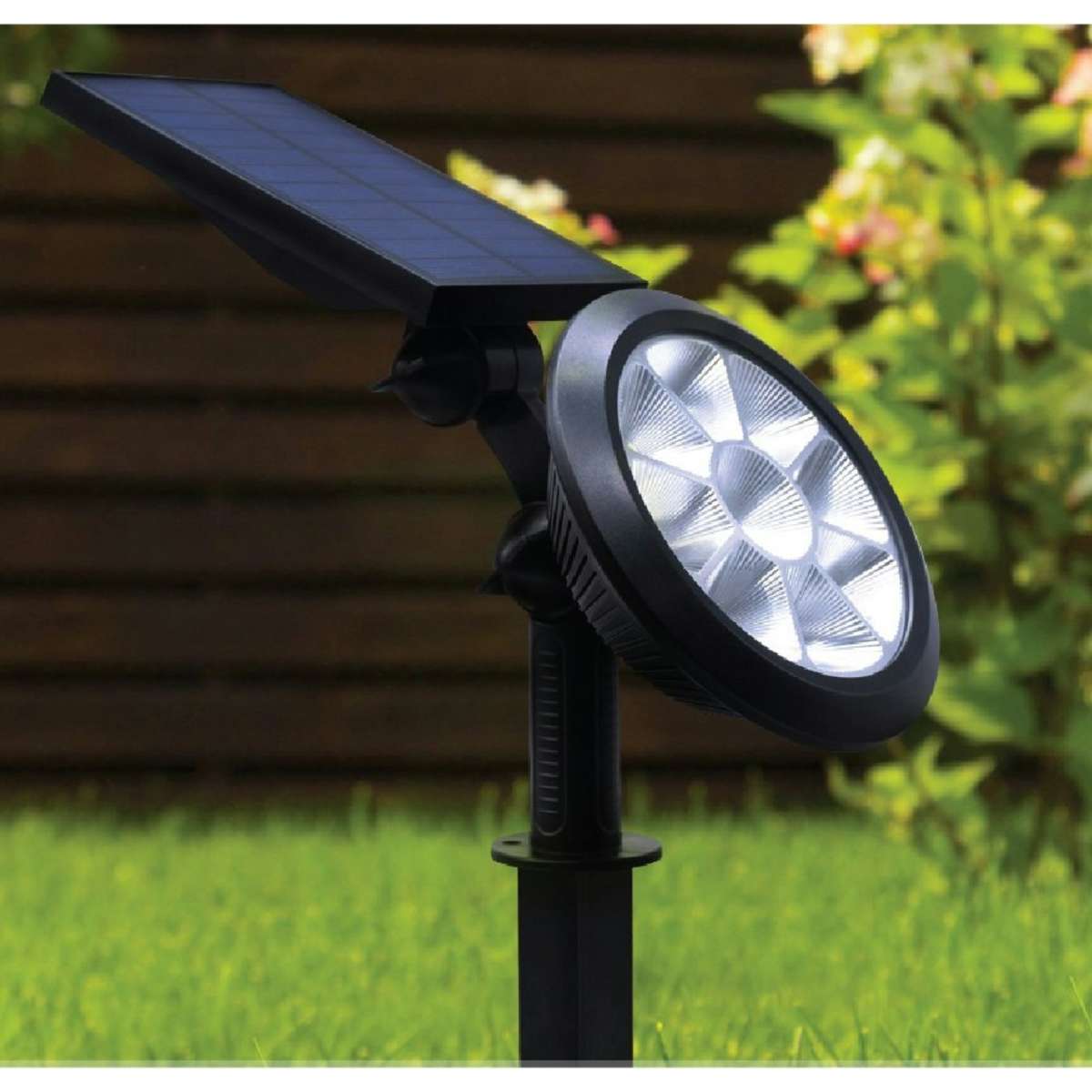 25TH Hour Solar LED Garden Spot Light Colour Changing w/Remote Control ...