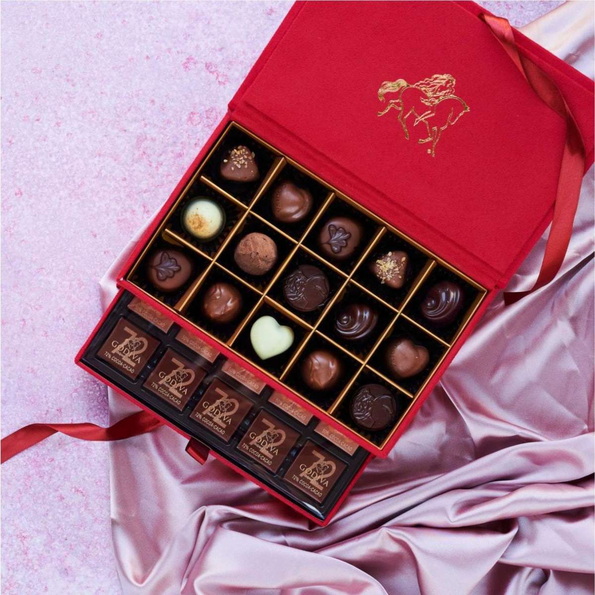 GODIVA Gourmet Chocolate Grand Place Gift Box, 59 Pieces 1.2kg