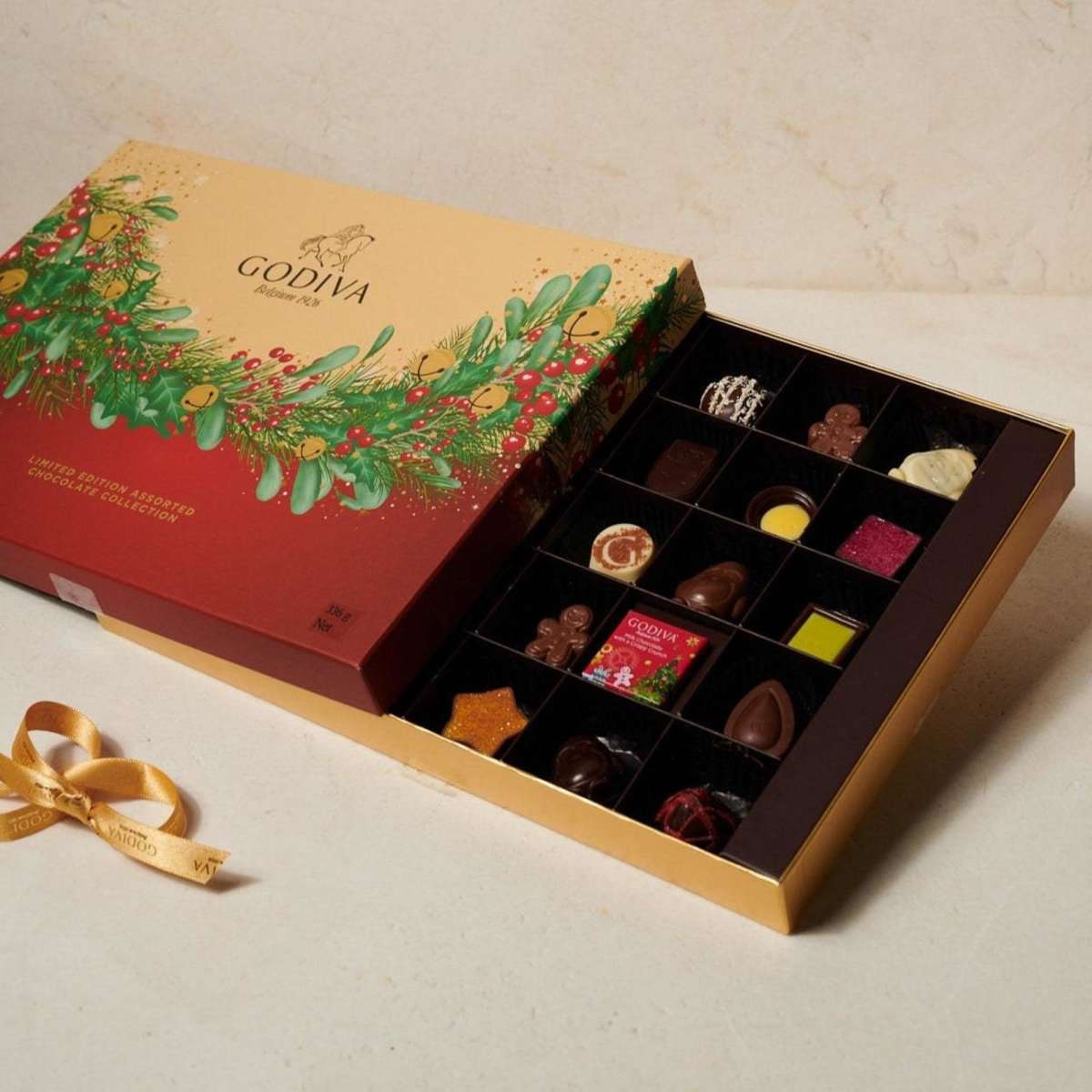 Godiva Christmas Chocolate Gift Box, 18 Pieces 199g Woolworths