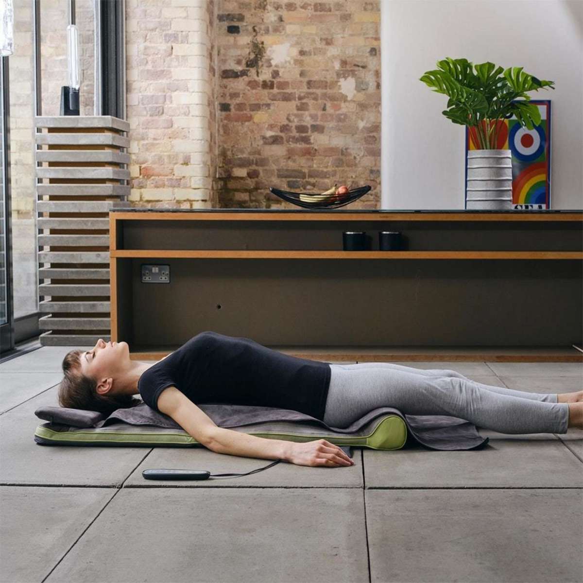 HOMEDICS Stretch Plus Back Stretching Massage Mat w/Remote Control Grey