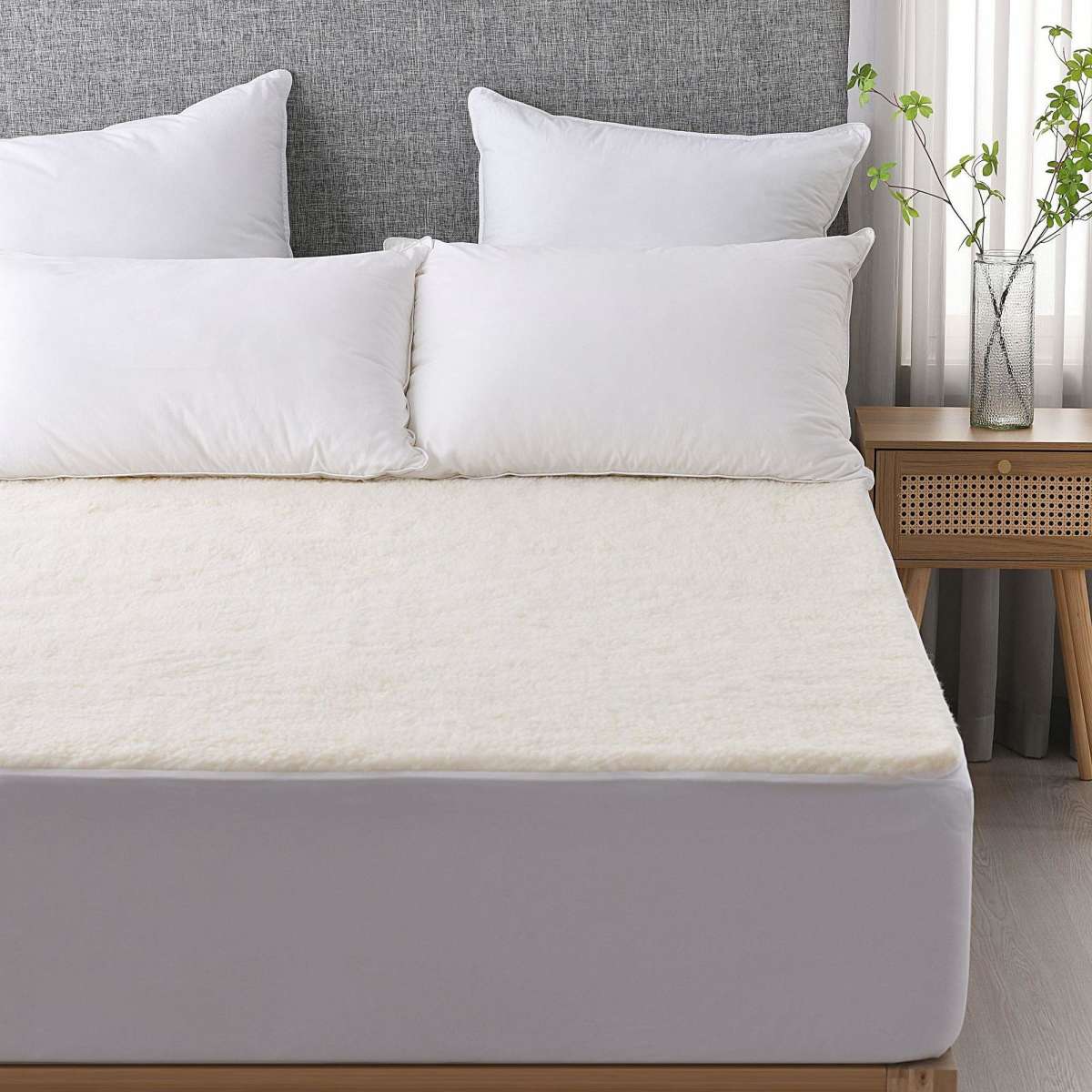 Dreamaker 300GSM Wool Fleece Mattress Underlay - King Single Bed 1EA |  Woolworths