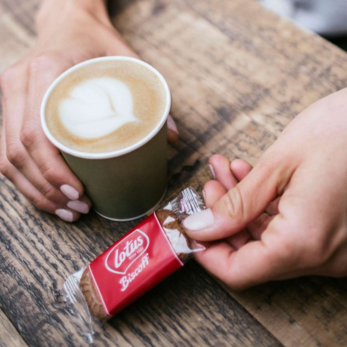 Lotus Biscoff Classic Biscuits, 300 piece Woolworths