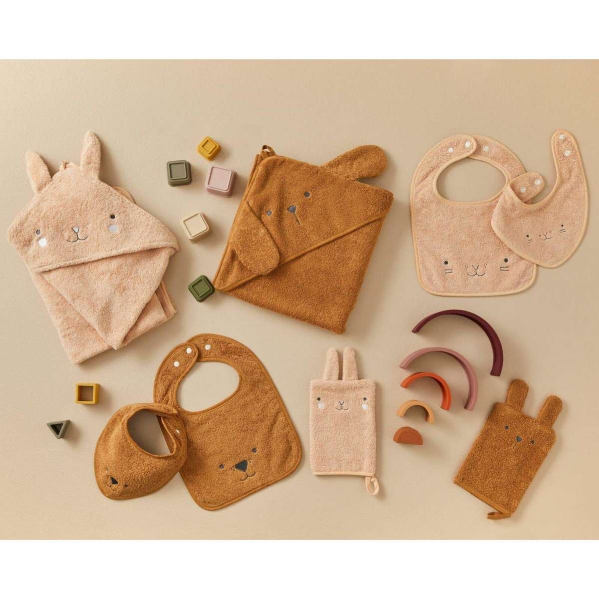 Jiggle & Giggle Animal Faces Terry Towelling Bib Baby 4m+ Biscuit 2pc