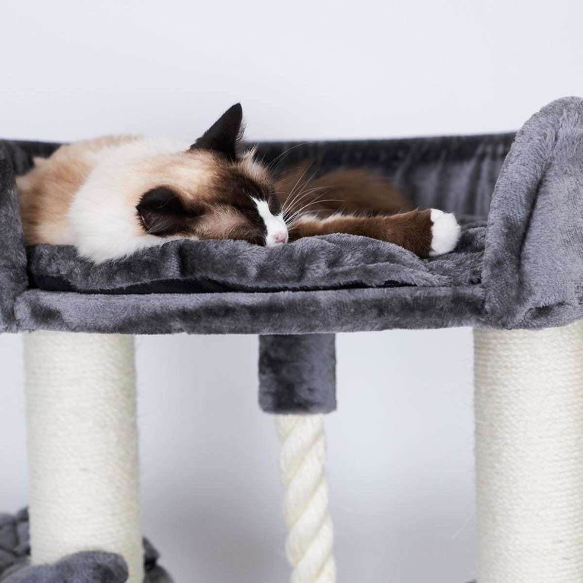 Kazoo Kitty Scratch & Sleep Post Cream & Charcoal Woolworths