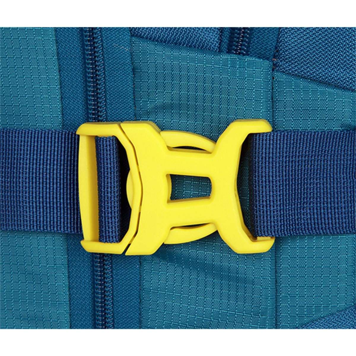 Granite Gear Wheeled Duffle With Backpack Strap Suitcase Luggage Tote