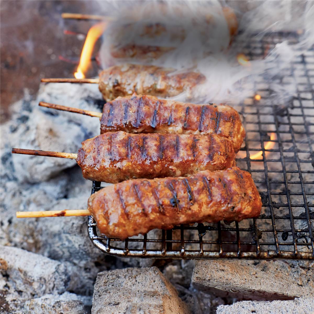 Woolworths Bbq Beef Kebabs Mild 450g Woolworths