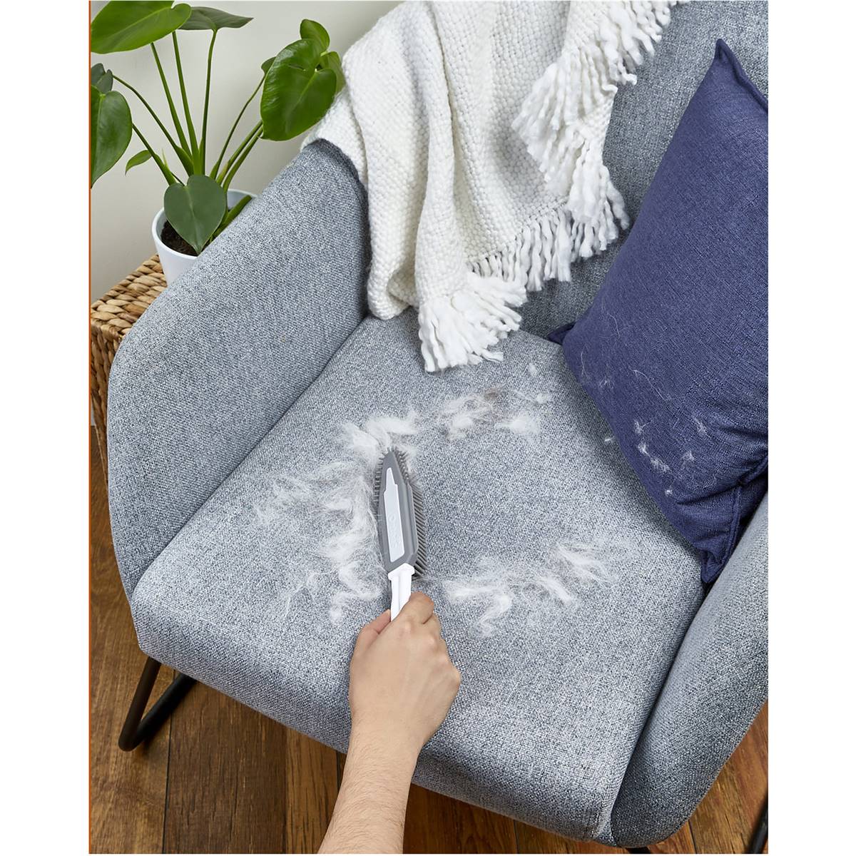 Oates Electrostatic Pet Hair Brush Each Woolworths