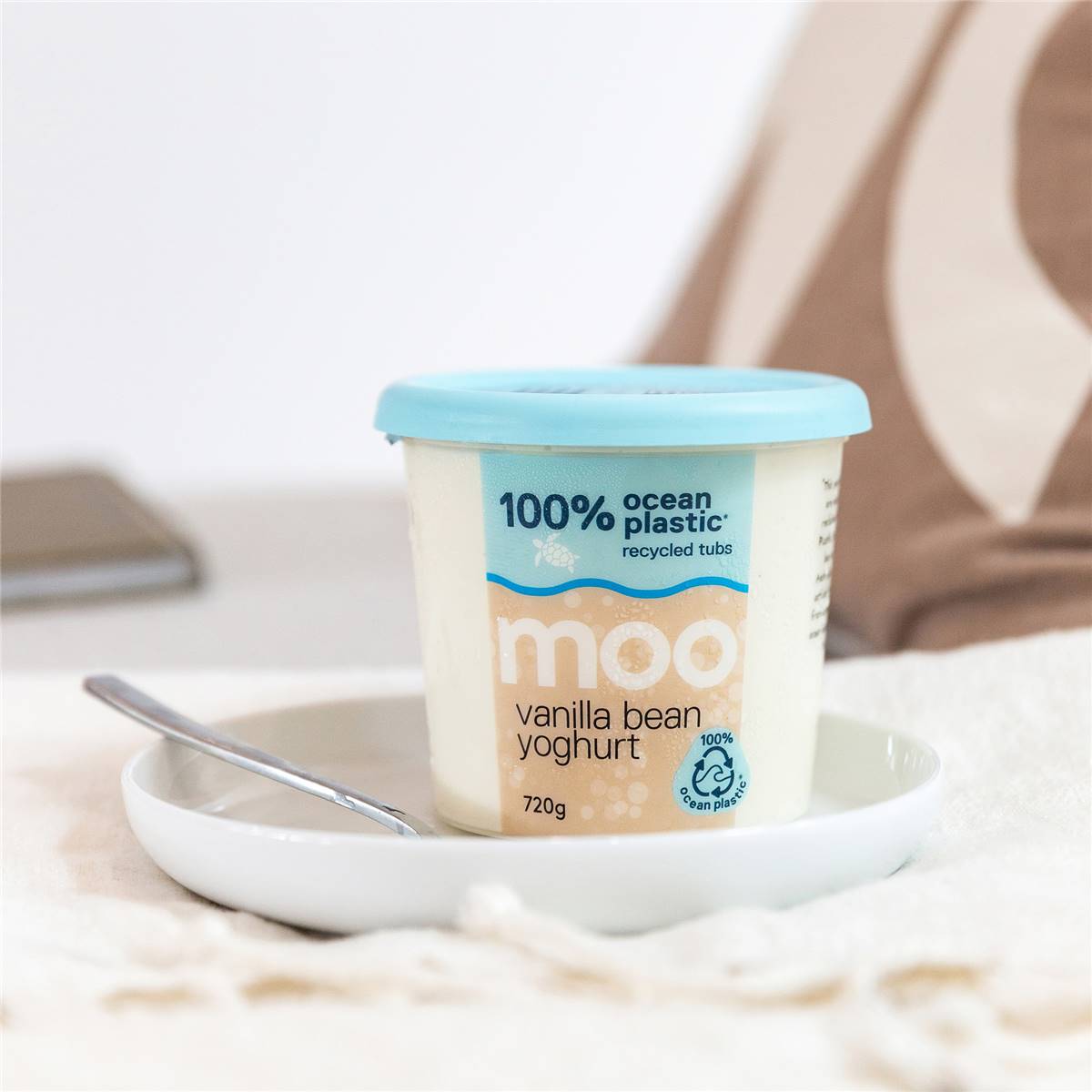 Moo Vanilla Bean Yoghurt 720g Woolworths
