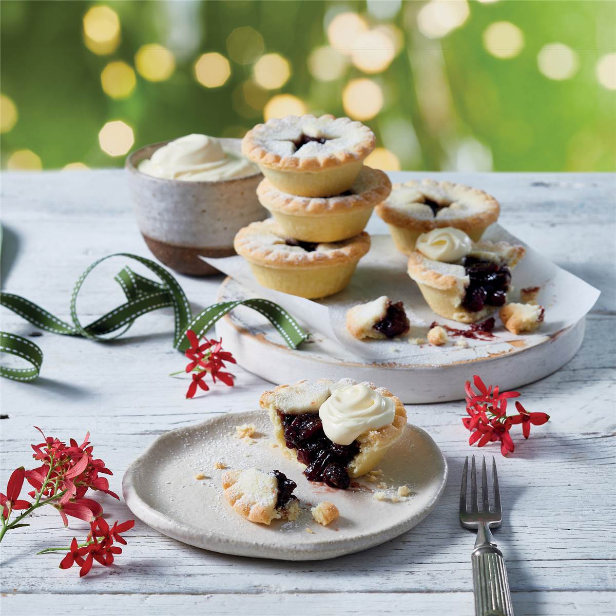 Woolworths Shortcrust Summer Berry Mince Pies 6 Pack Woolworths