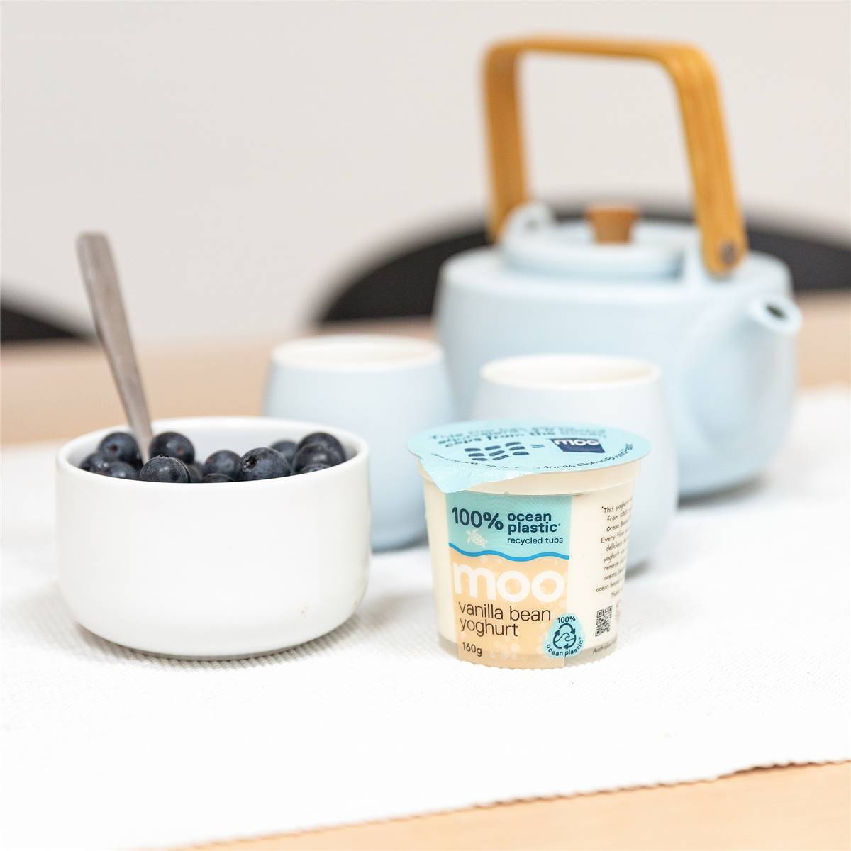 Moo Vanilla Bean Yoghurt 160g Woolworths