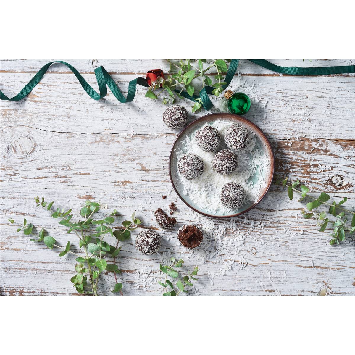 Woolworths Decadent Chocolate Rum Balls 8 Pack Woolworths