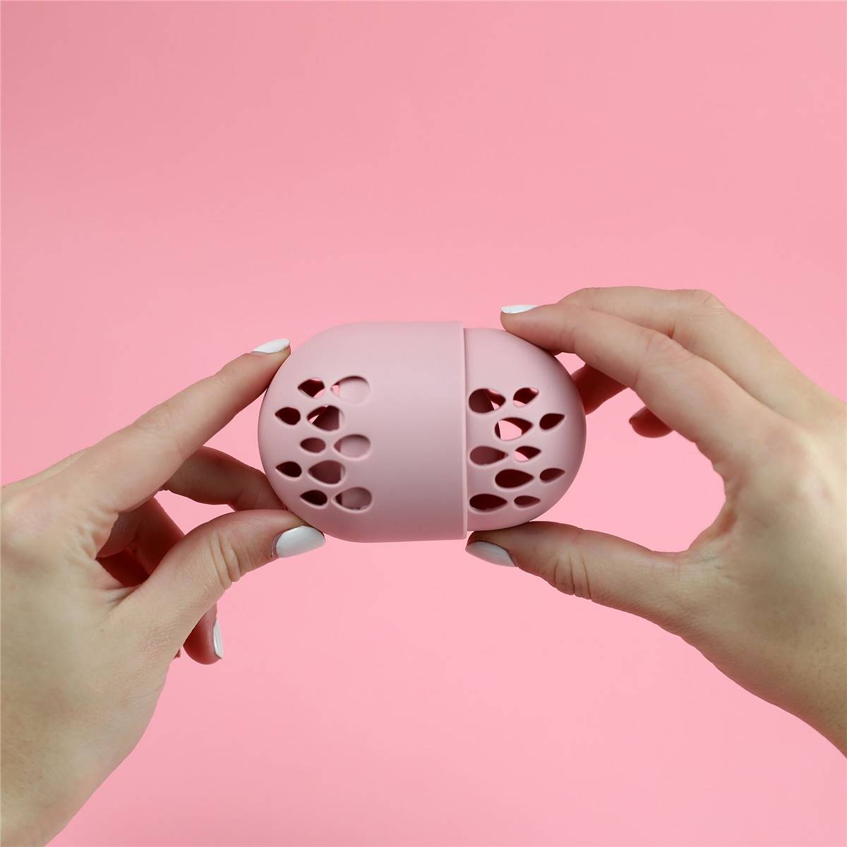 Mcobeauty Makeup Blender Sponge And Case Each Woolworths