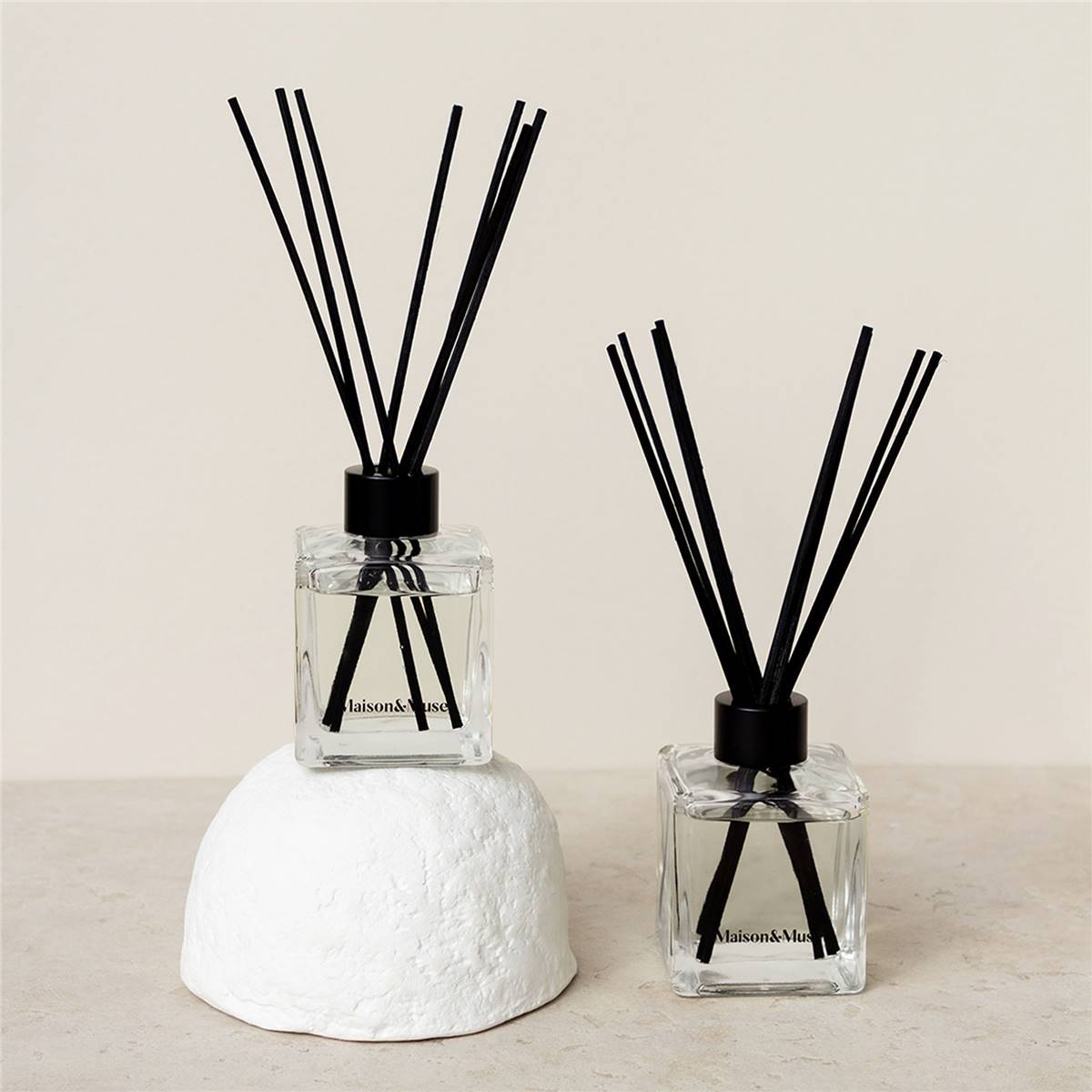 Maison & Muse Reed Diffuser Diana Sweet Pea & Peony 140ml Woolworths