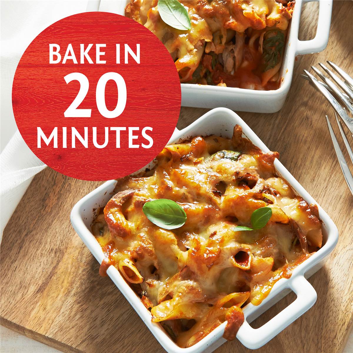 Leggo's Creamy Tomato & Mozzarella Pasta Bake Sauce 500g Woolworths