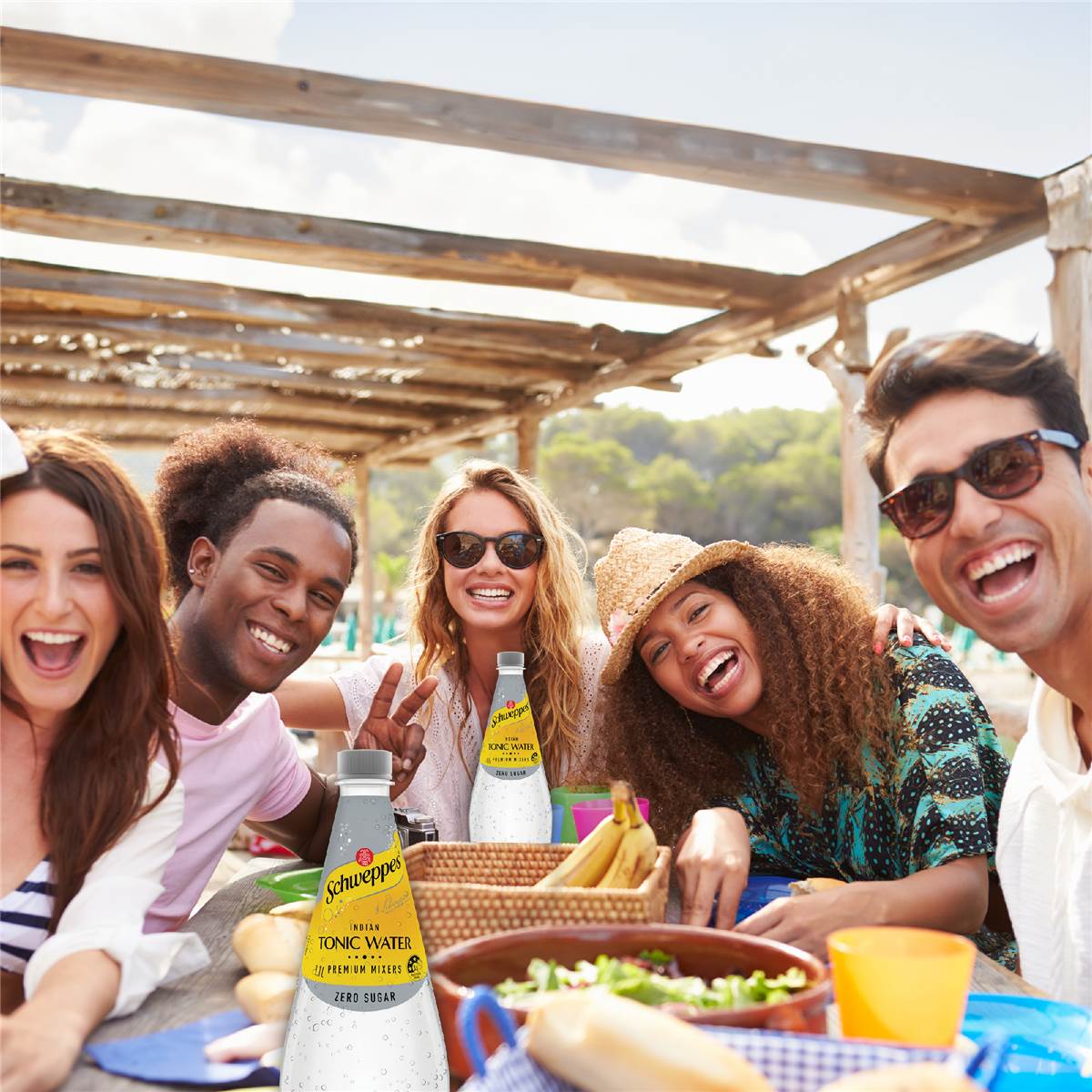 Schweppes Zero Sugar Classic Mixers Indian Tonic Water Bottle 1.1l