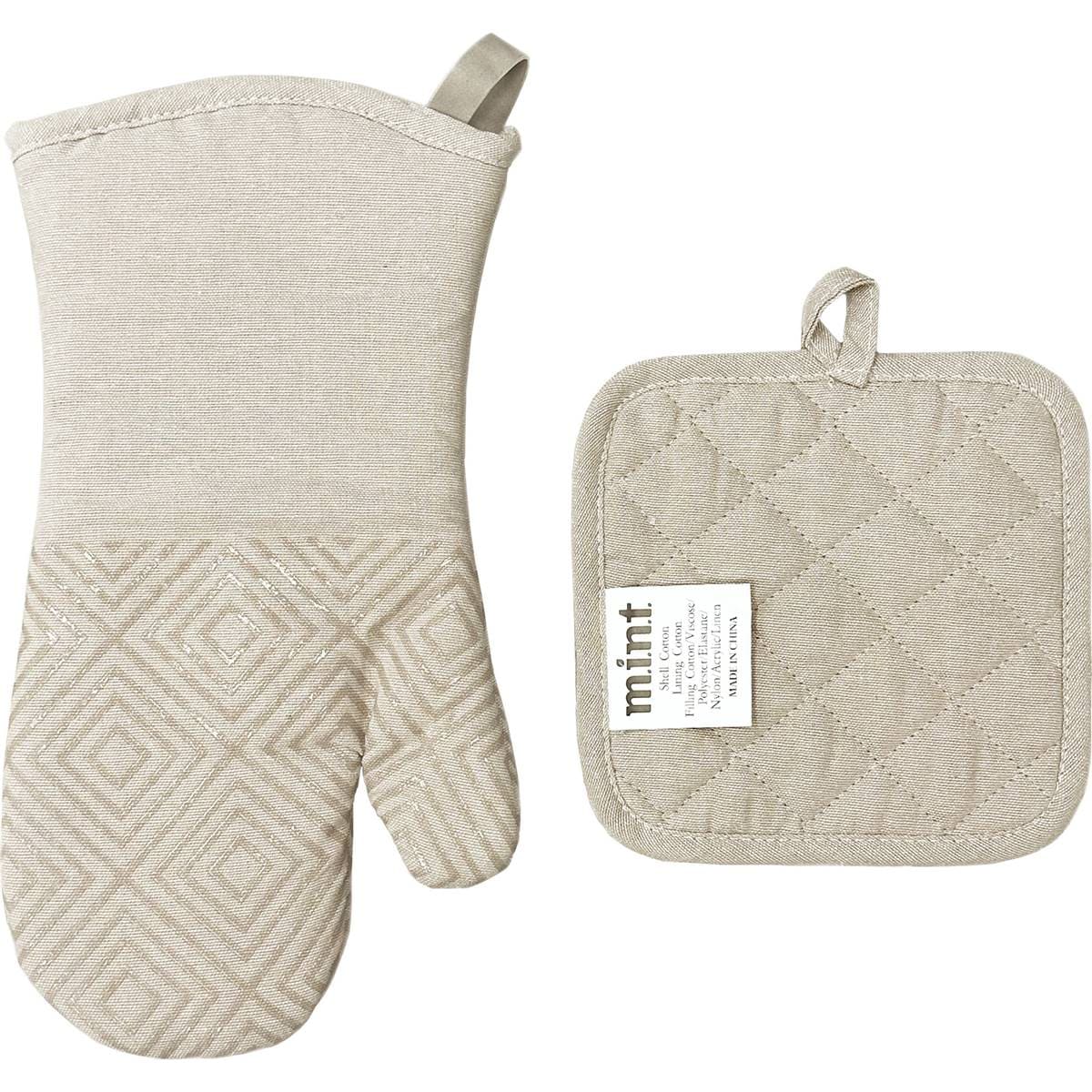Mint Oven Glove & Pot Holder Set Assorted Each Woolworths