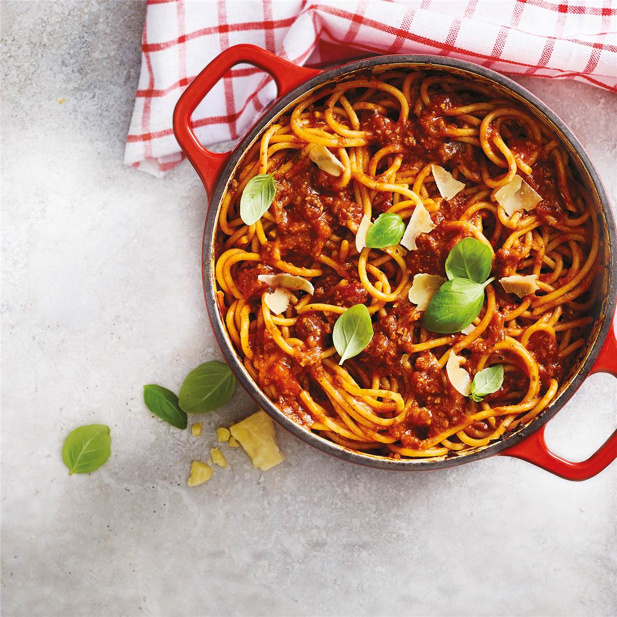 Woolworths Spaghetti Bolognese Bolognese Chilled Meal 1.1kg Woolworths