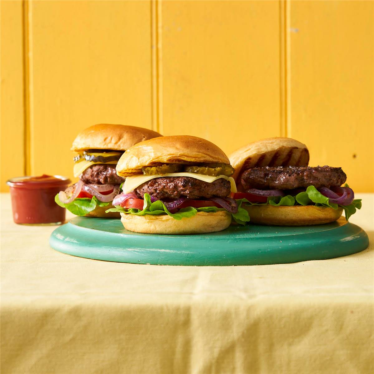 Woolworths Bbq Classic Beef Burger 4 Pack | Woolworths