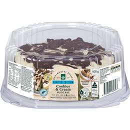 Woolworths Cookies & Cream Flavoured Mudcake 600g | Woolworths