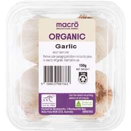 Macro Organic Garlic Cloves Punnet