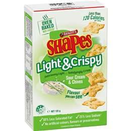 Arnott's Shapes Light & Crispy Sour Cream & Chives Crackers 120g