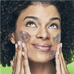 Biore Cleanser Deep Pore Charcoal